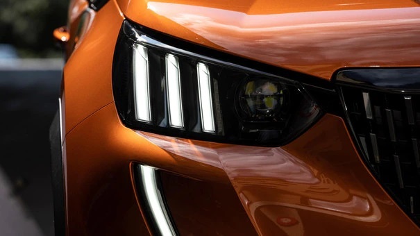 FRONT HEADLIGHTS
